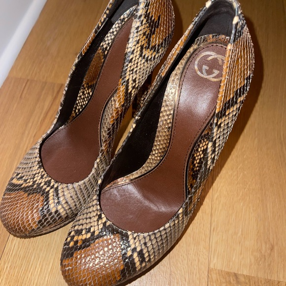 Gorgeous GUCCI Platform Higheels - Picture 4 of 7